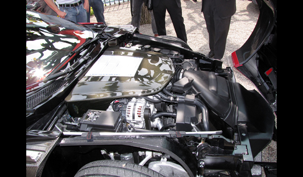 Aston Martin One - 77 2009  engine